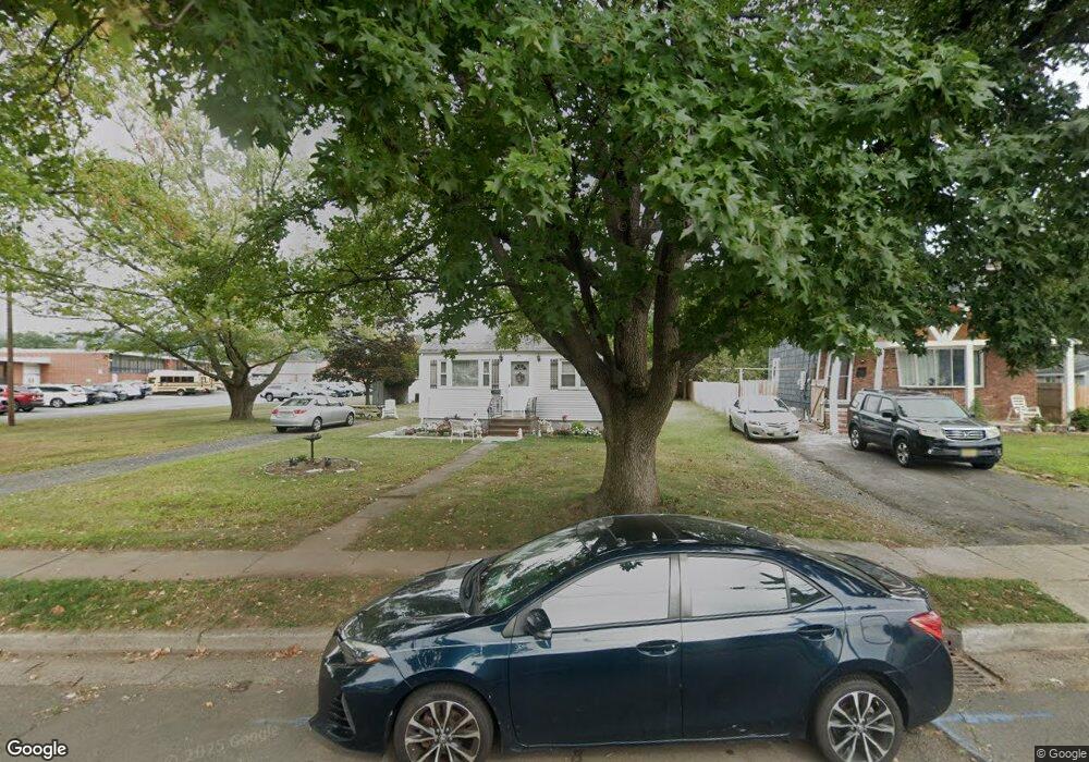 431 Fulton St, Middlesex, NJ 08846 - photo 1