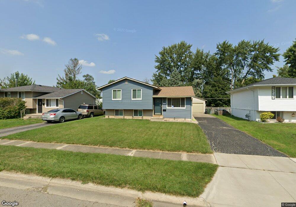 1988 Brookfield Rd, Columbus, OH 43229 - photo 1