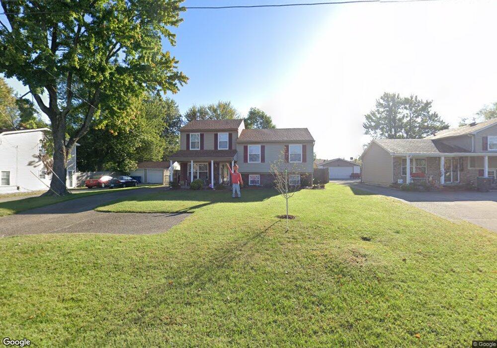 8305 Smyrna Pkwy, Louisville, KY 40228 - photo 1