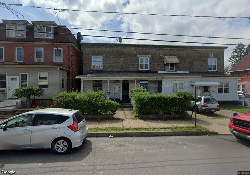 576 Lincoln St, Hazleton, PA 18201 - photo 1