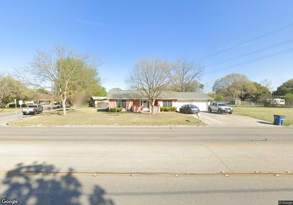 1225 E Common St, New Braunfels, TX 78130 - photo 1