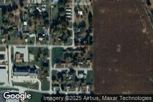 308 Edwards St, Newton, IL 62448
