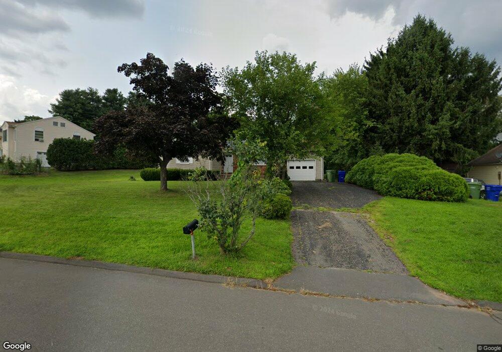 4 Sequoia Dr, Cromwell, CT 06416 - photo 1