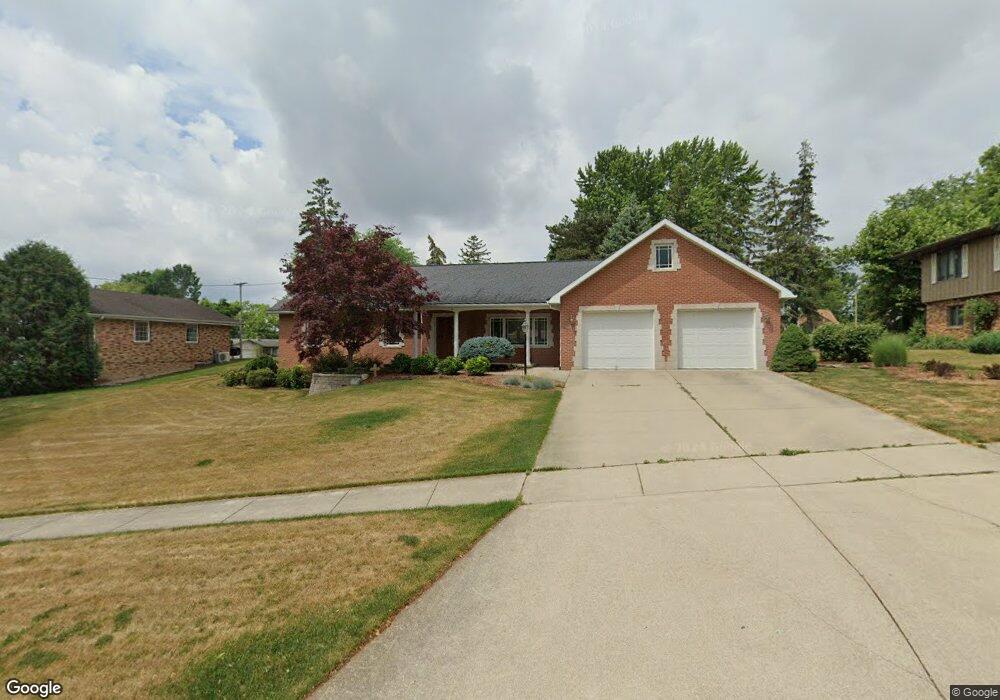 246 Cherry St, Frankenmuth, MI 48734 - photo 1