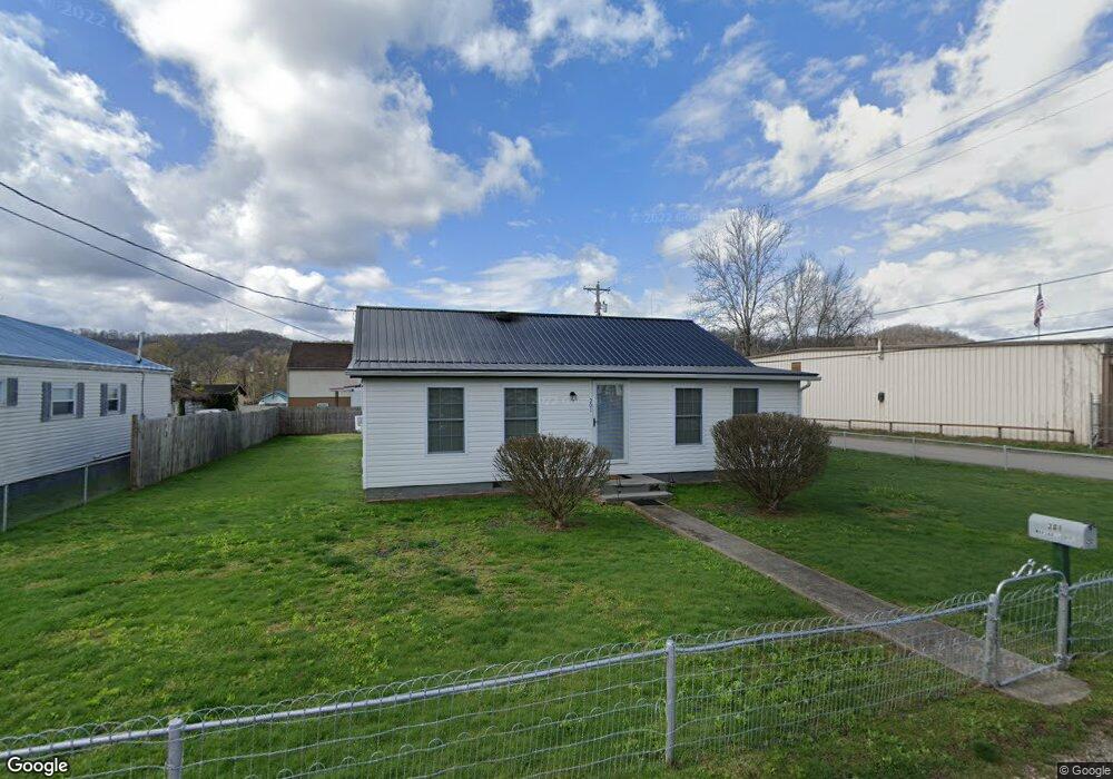 201 Marshall Ave, Dunbar, WV 25064 - photo 1