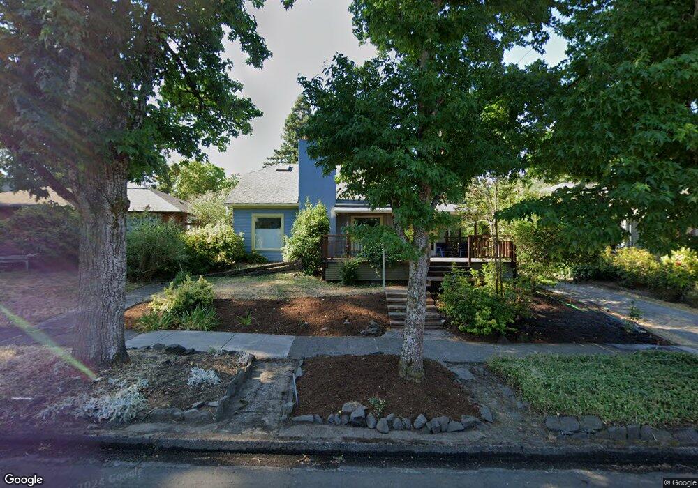 1460 E 21st Ave, Eugene, OR 97403 - photo 1