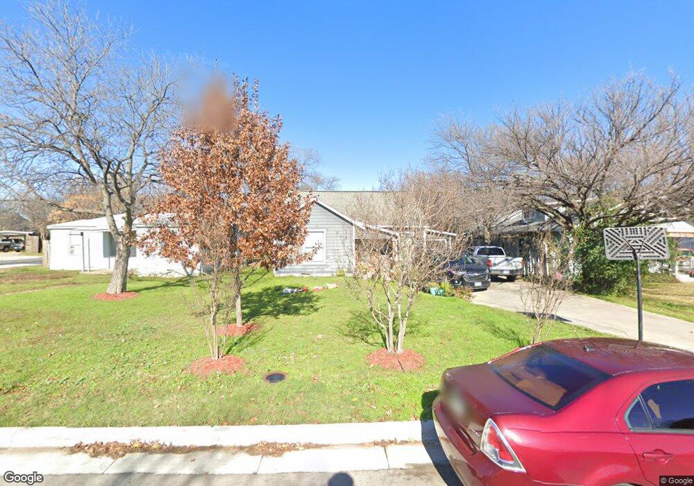 734 Bonham St, Grand Prairie, TX 75050 - photo 1