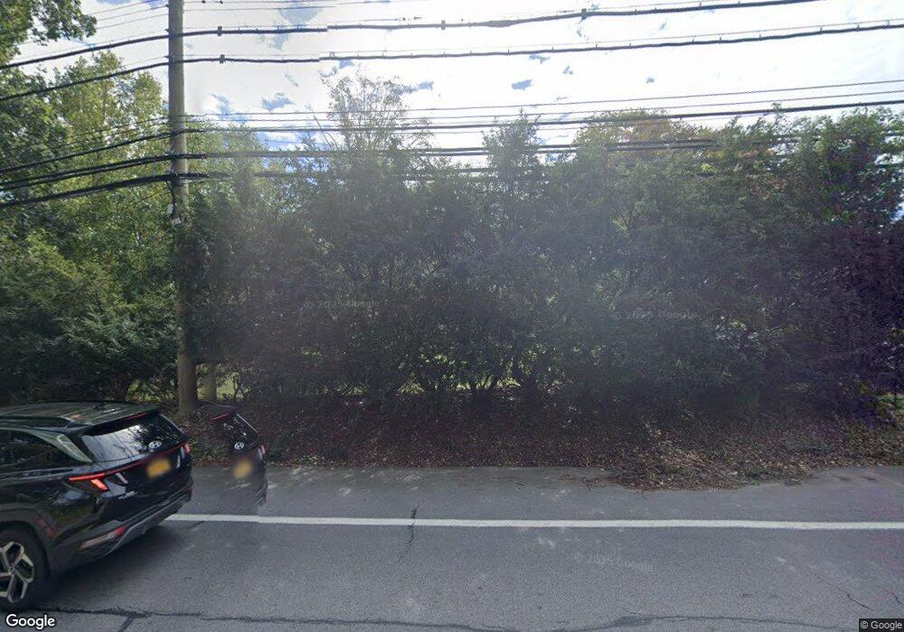 2111 Crompond Rd, Cortlandt Manor, NY 10567 - photo 1