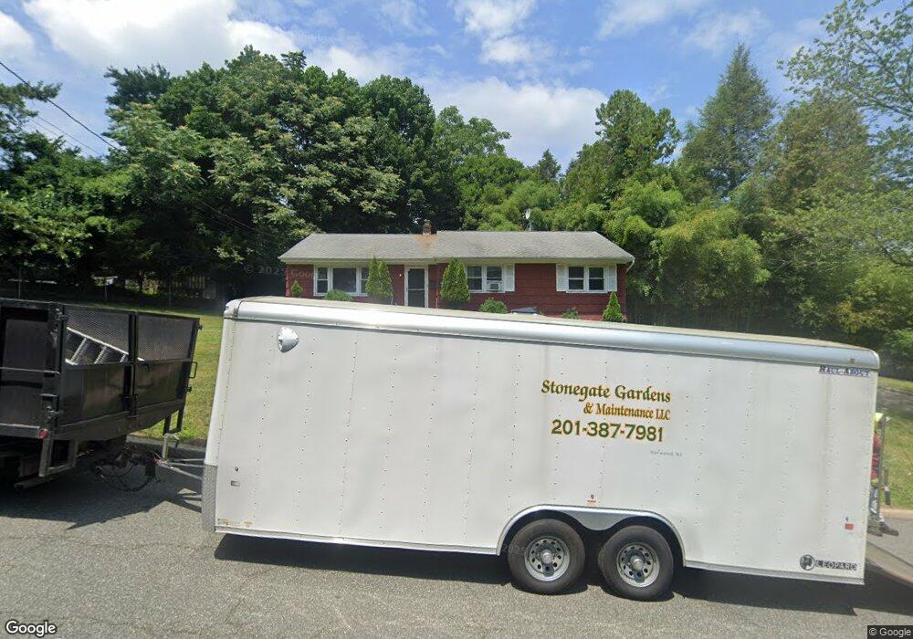 403 Longview Ct, Northvale, NJ 07647 - photo 1