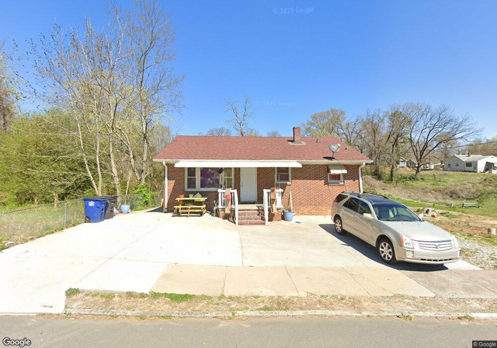 1425 E Twenty-First St, Winston-Salem, NC 27105 - photo 1