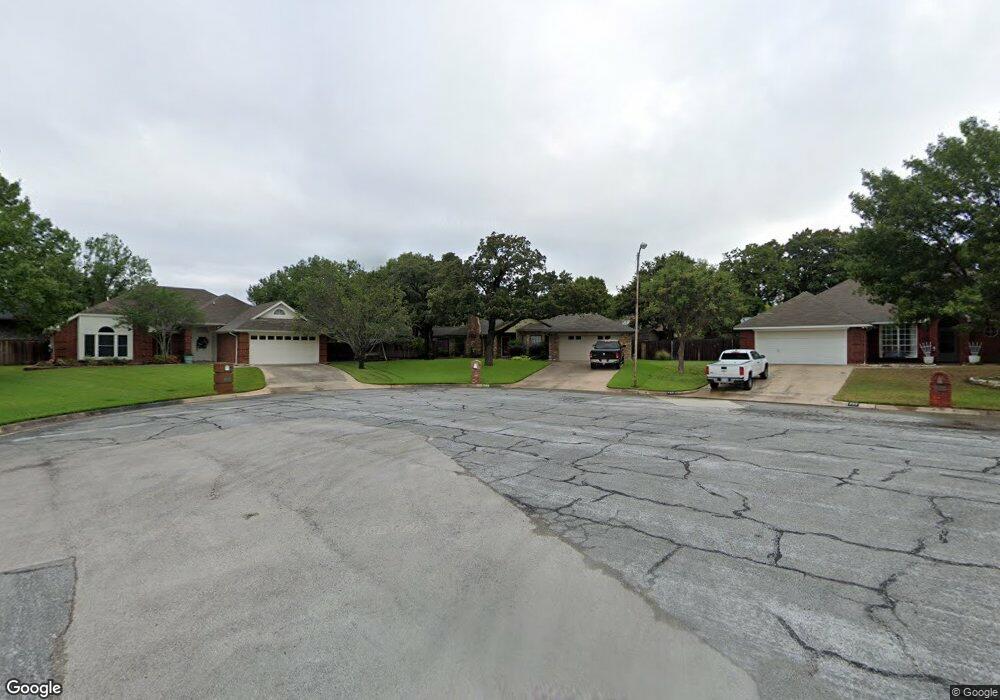 7113 Gregg Ct, North Richland Hills, TX 76182 - photo 1