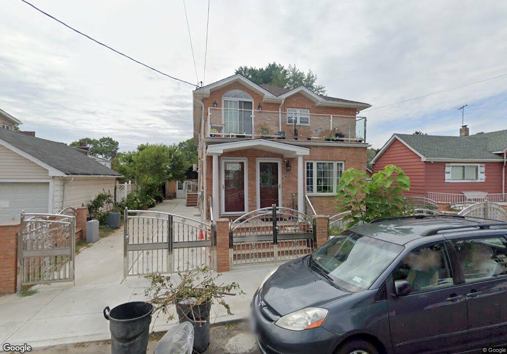 135-16 62nd Rd, Flushing, NY 11367 - photo 1