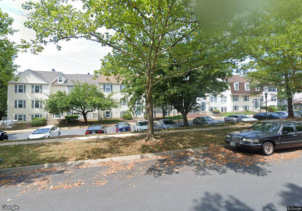 39 Pickering Ct unit 201, Germantown, MD 20874 - photo 1