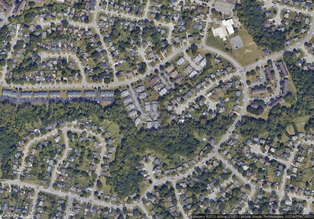 710 Cherry Hollow Rd unit 33A, Columbus, OH 43228 - photo 1