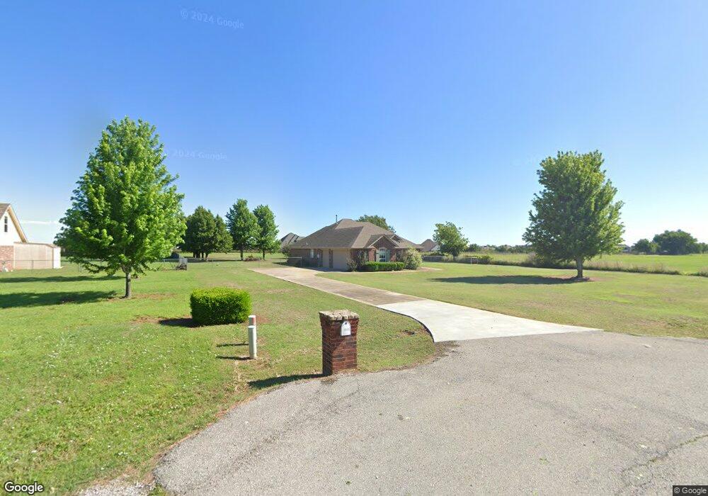 4777 Penn Place Dr, Edmond, OK 73025 - photo 1