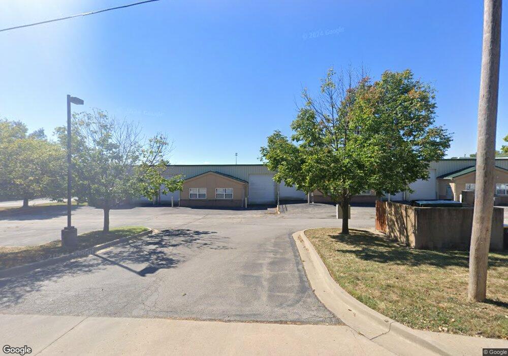 323 NW 12th St, Blue Springs, MO 64015 - photo 1