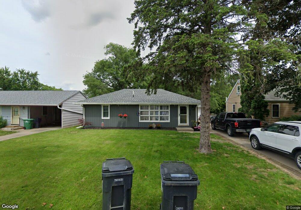 4255 NE 26th St, Des Moines, IA 50317 - photo 1