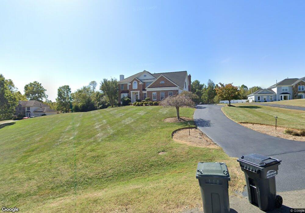 10805 Piney Pond Dr, Great Falls, VA 22066 - photo 1