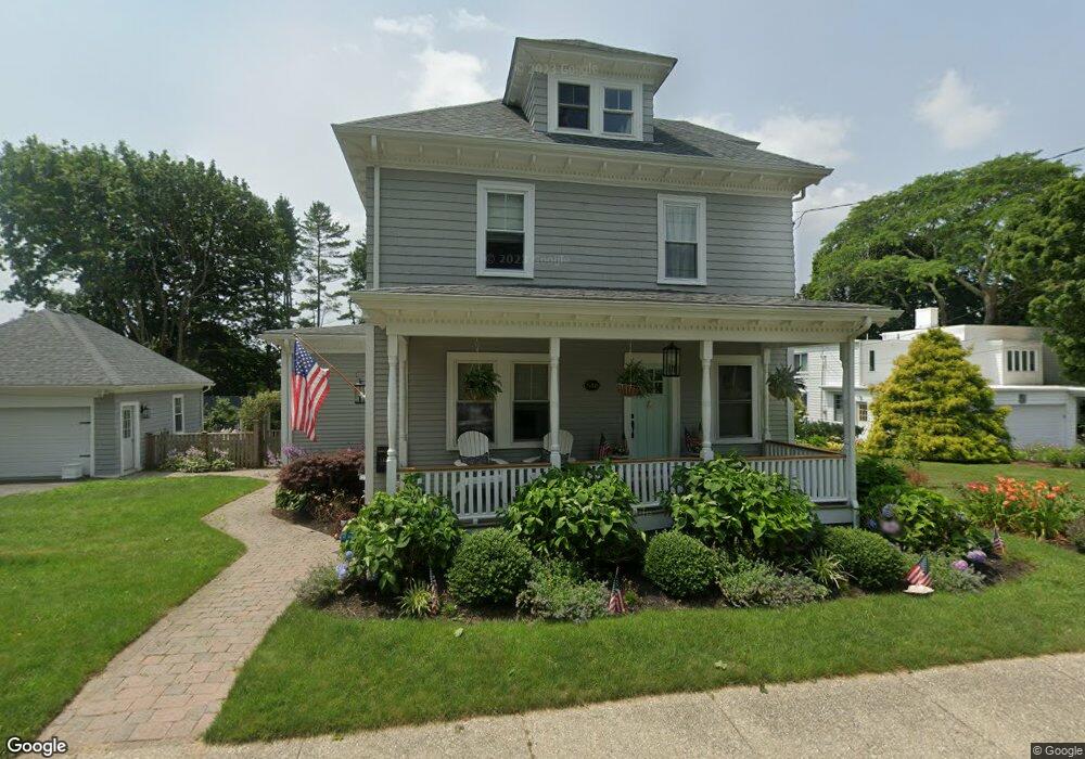 548 Elm St unit 548, South Dartmouth, MA 02748 - photo 1