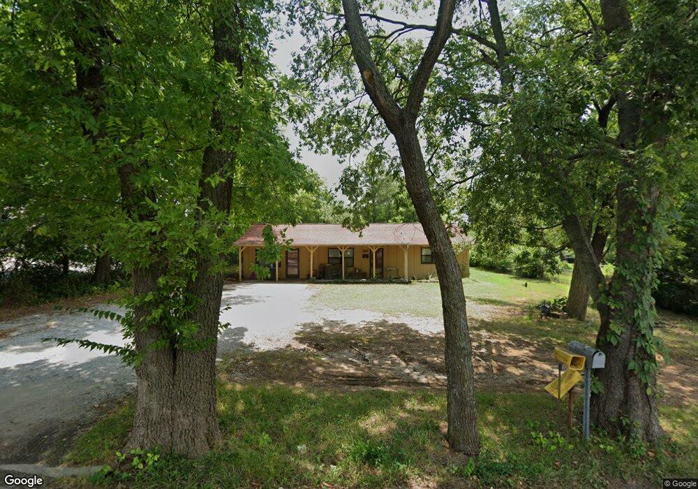 201 E Fry St, Claremore, OK 74017 - photo 1