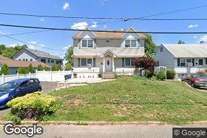 124 S Mckinley Ave, Iselin, NJ 08830
