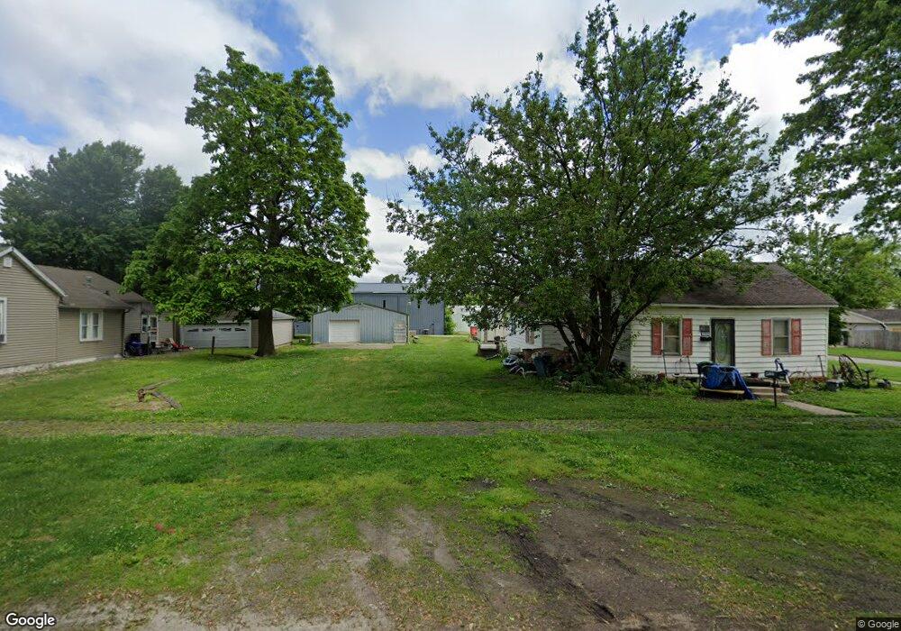 1004 Moultrie Ave, Mattoon, IL 61938 - photo 1