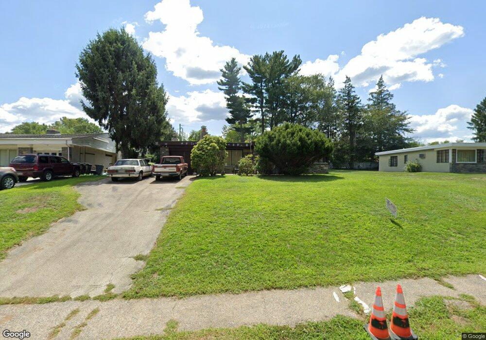 2210 Windsor Cir, Broomall, PA 19008 - photo 1