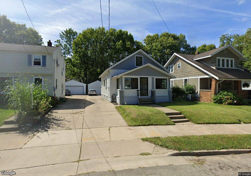 604 Woodridge St NE, Grand Rapids, MI 49505 - photo 1