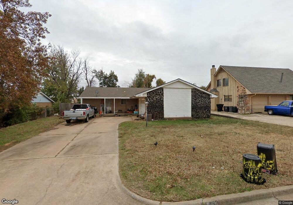 5412 NW 67th St, Warr Acres, OK 73132 - photo 1