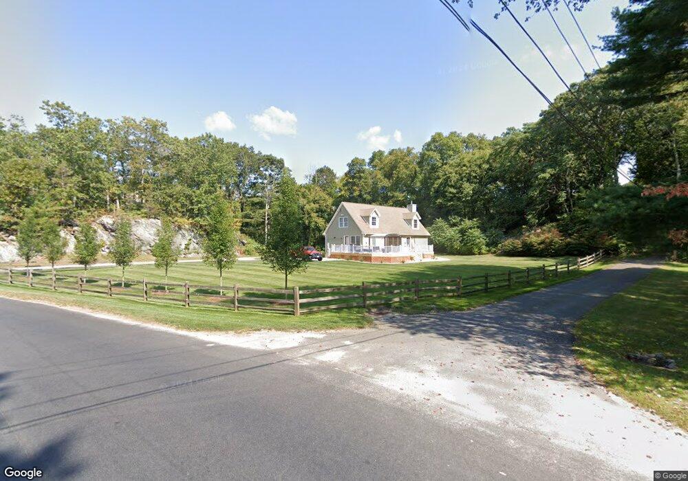 67 Maple St unit 3, Chester, CT 06412 - photo 1