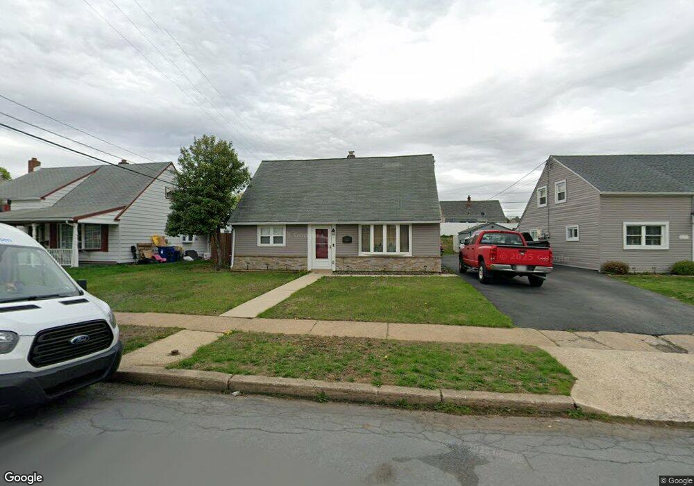 5109 Wilshire Rd, Temple, PA 19560 - photo 1