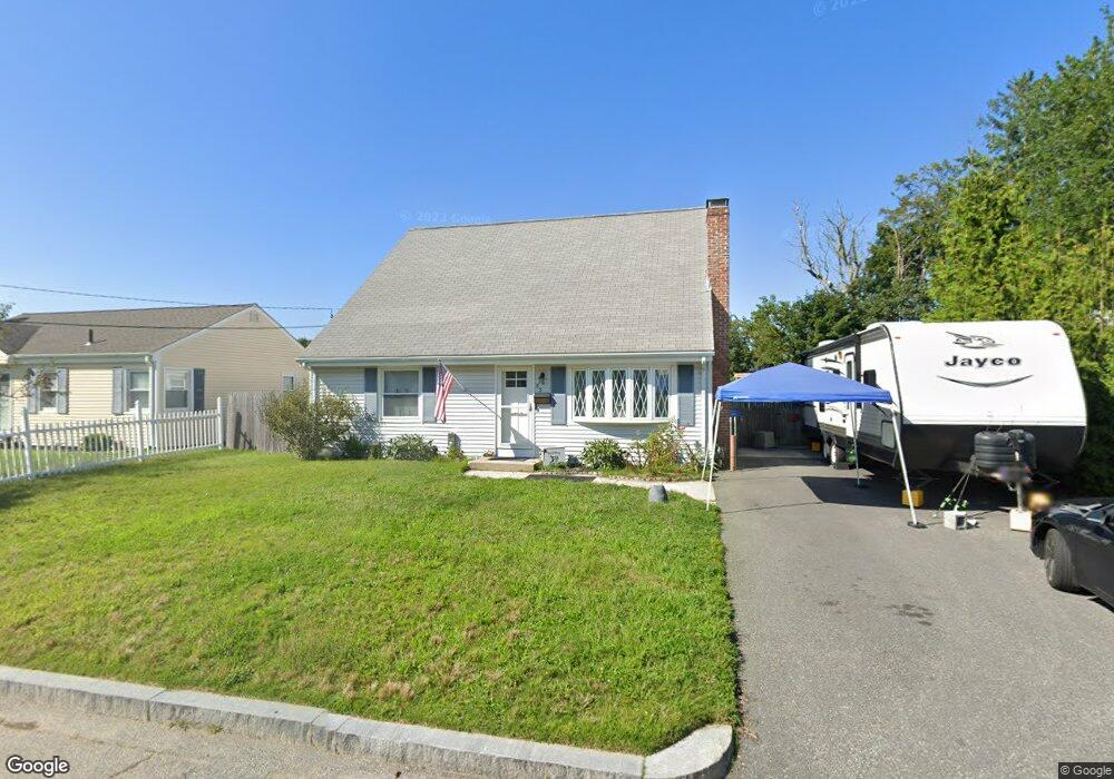83 Lindy Ave, Riverside, RI 02915 - photo 1