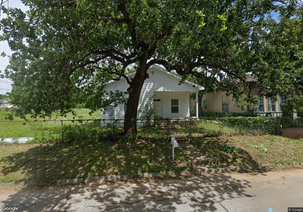 503 Olive St, Cleburne, TX 76031 - photo 1