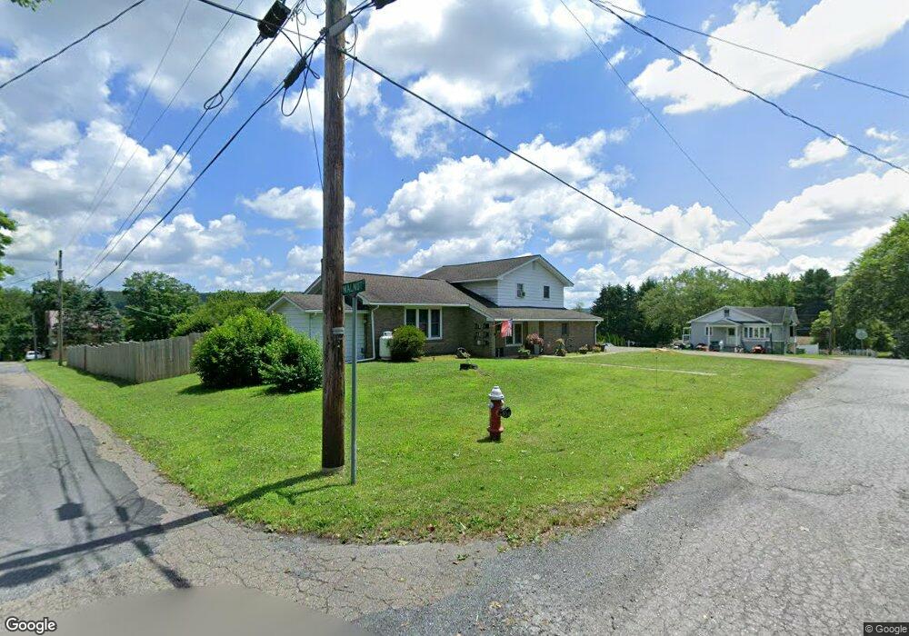 1023 Center St, Tamaqua, PA 18252 - photo 1