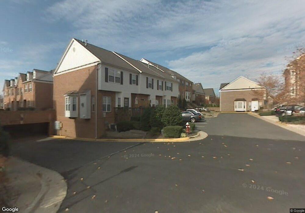 6014 Madison Overlook Ct, Falls Church, VA 22041 - photo 1