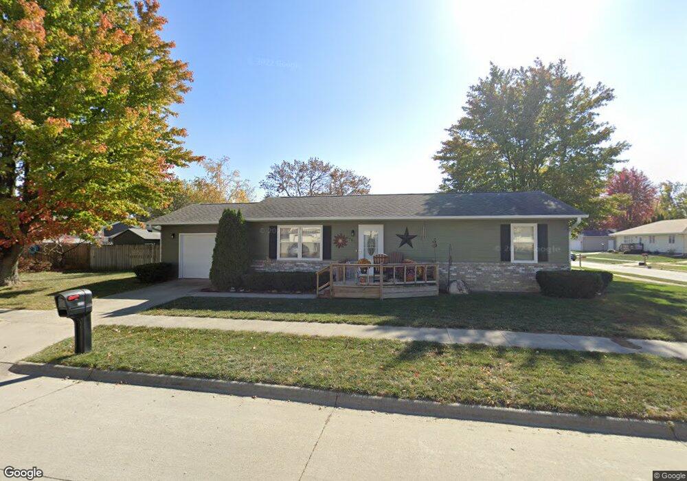 1501 N 9th Avenue Place E, Newton, IA 50208 - photo 1