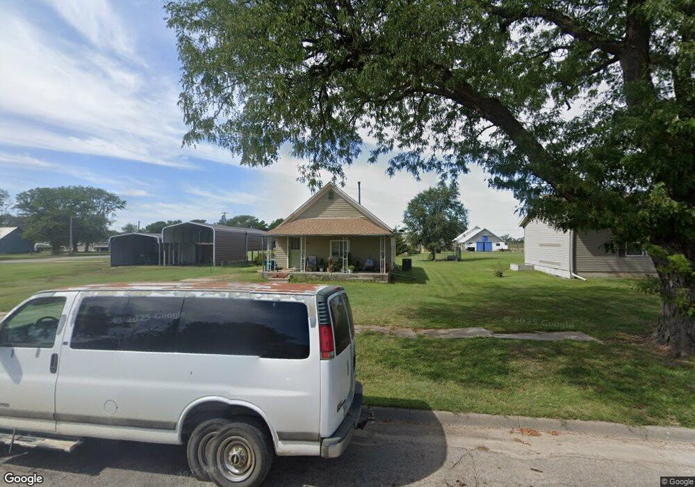 309 N 5th St, Osborne, KS 67473 - photo 1