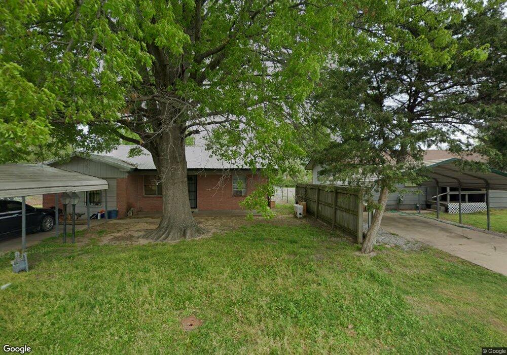 601 Moreland Rd, Okmulgee, OK 74447 - photo 1