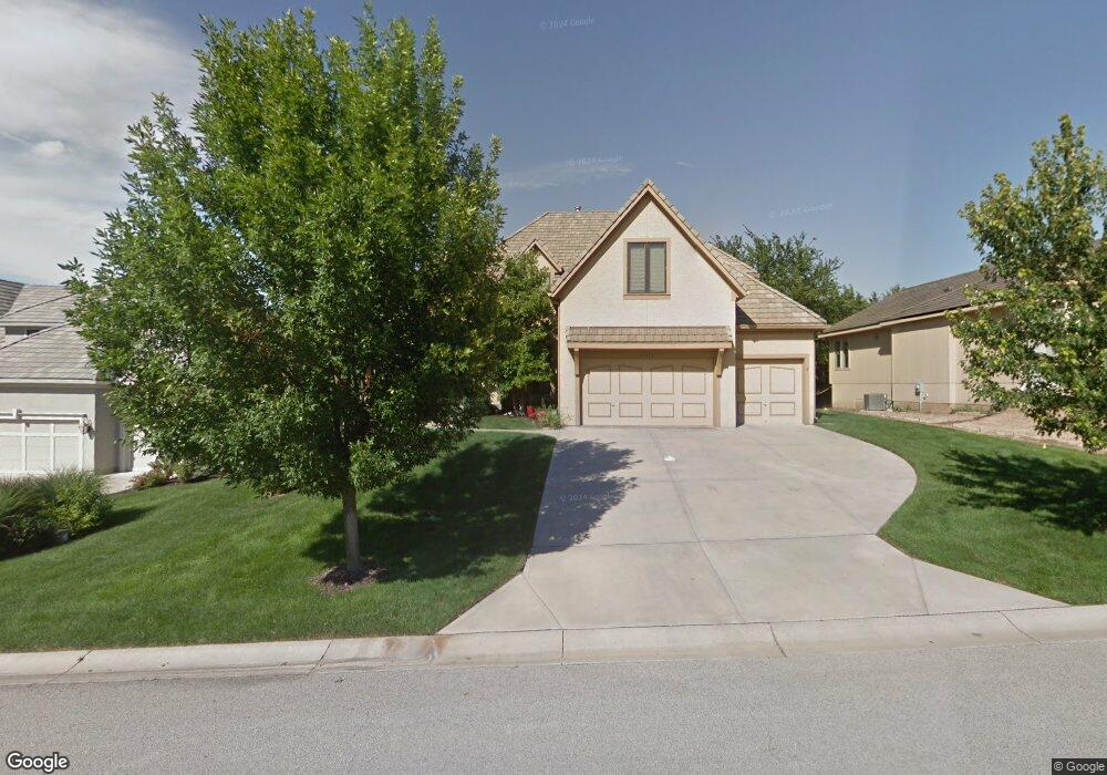 9709 Pickering St, Shawnee, KS 66227 - photo 1