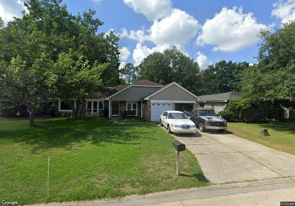 215 Lake Tahoe Dr, Slidell, LA 70461 - photo 1