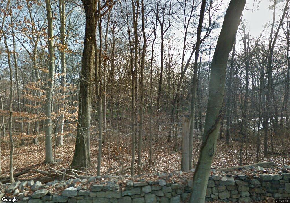 24 Meeker Rd, Westport, CT 06880 - photo 1