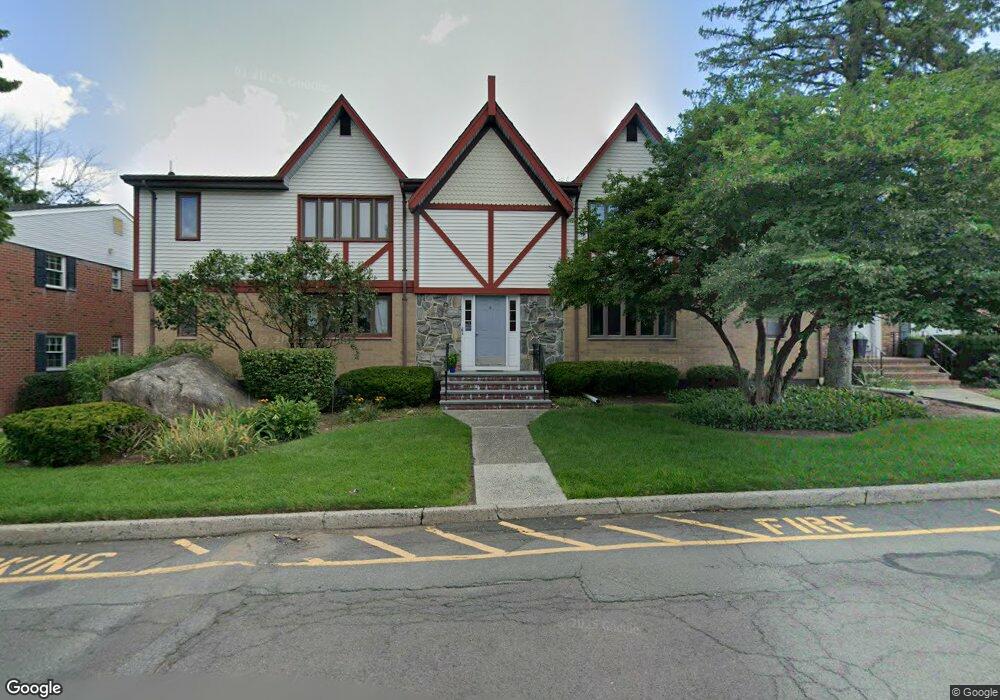 6 Somerset Dr unit 27B, Suffern, NY 10901 - photo 1