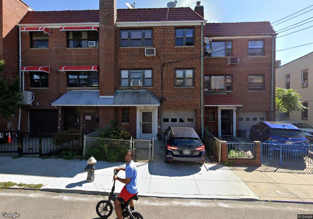 4611 Newtown Rd, Astoria, NY 11103 - photo 1