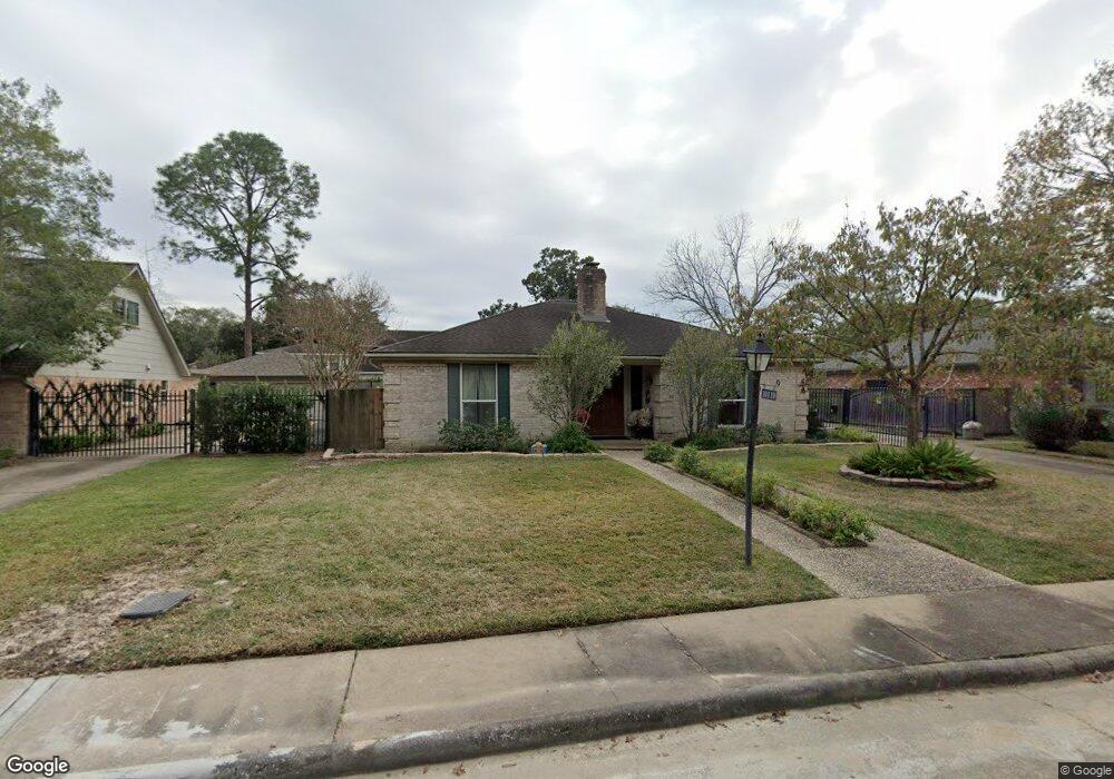 10119 Inwood Dr, Houston, TX 77042 - photo 1