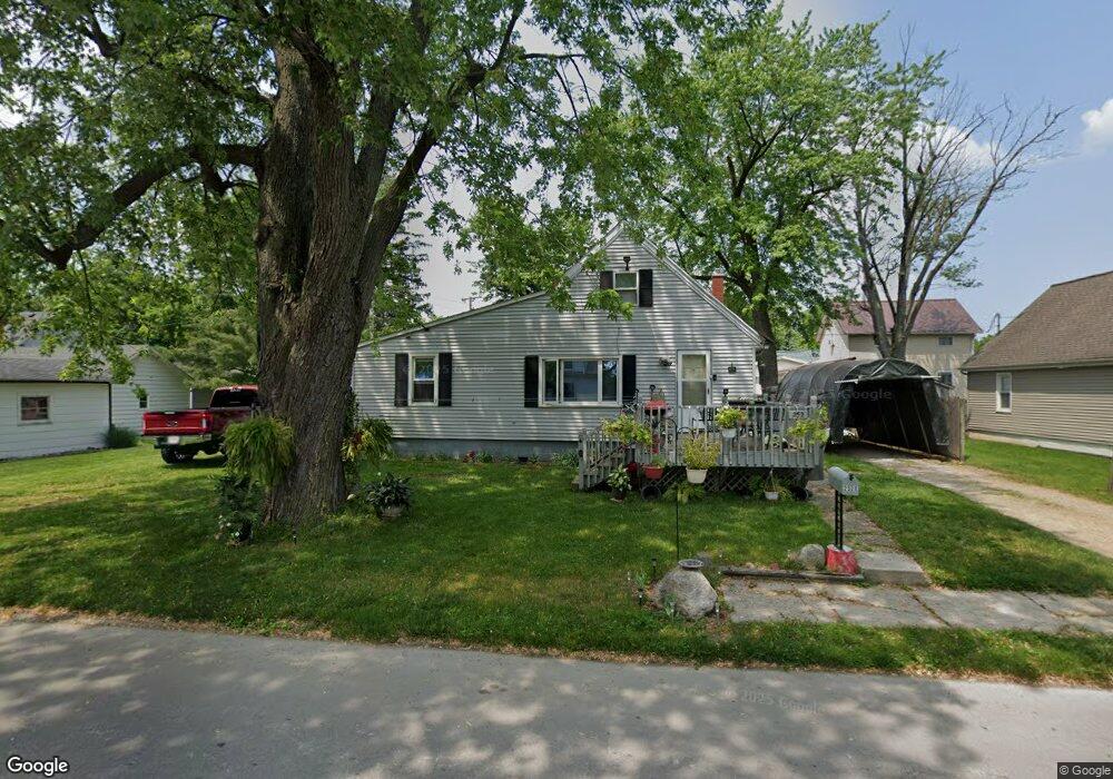 252 E Indiana Ave, Nappanee, IN 46550 - photo 1