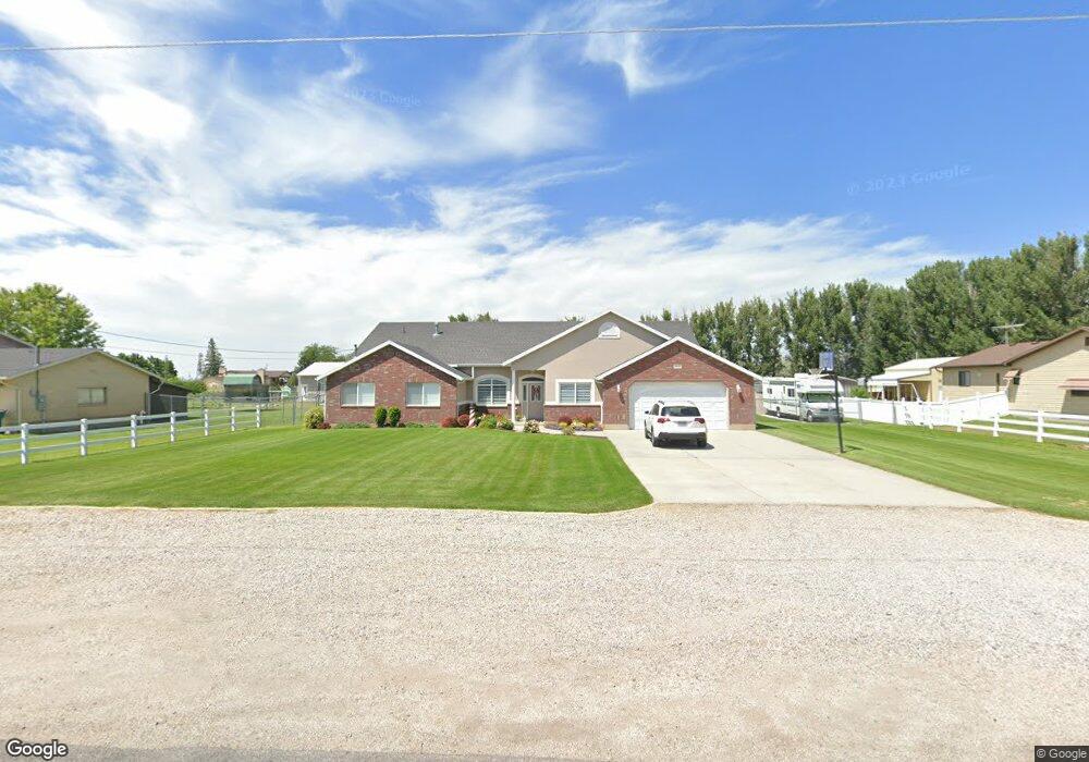 5840 W 4600 S, Hooper, UT 84315 - photo 1