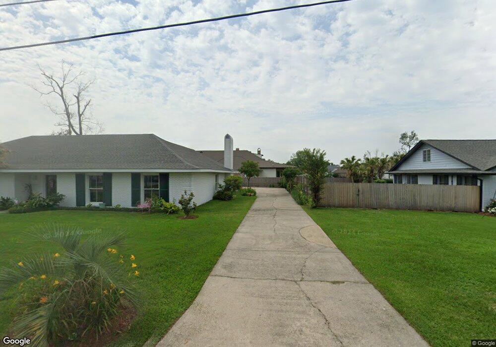 810 W Lagrange St, Lake Charles, LA 70605 - photo 1