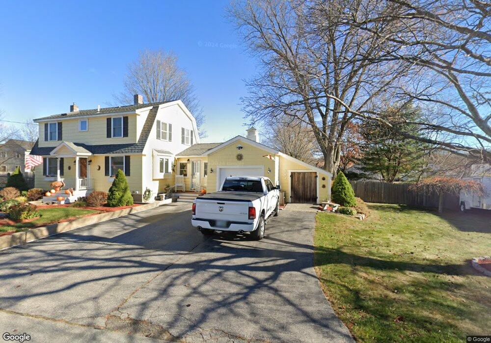 8 Fowlers Ct, Seabrook, NH 03874 - photo 1