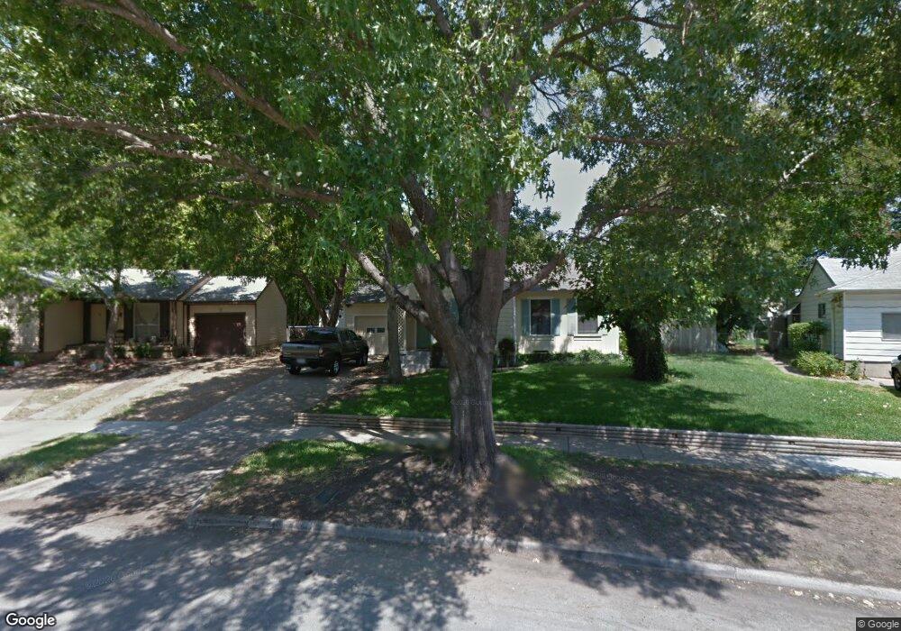 914 Ralph St, Grand Prairie, TX 75051 - photo 1