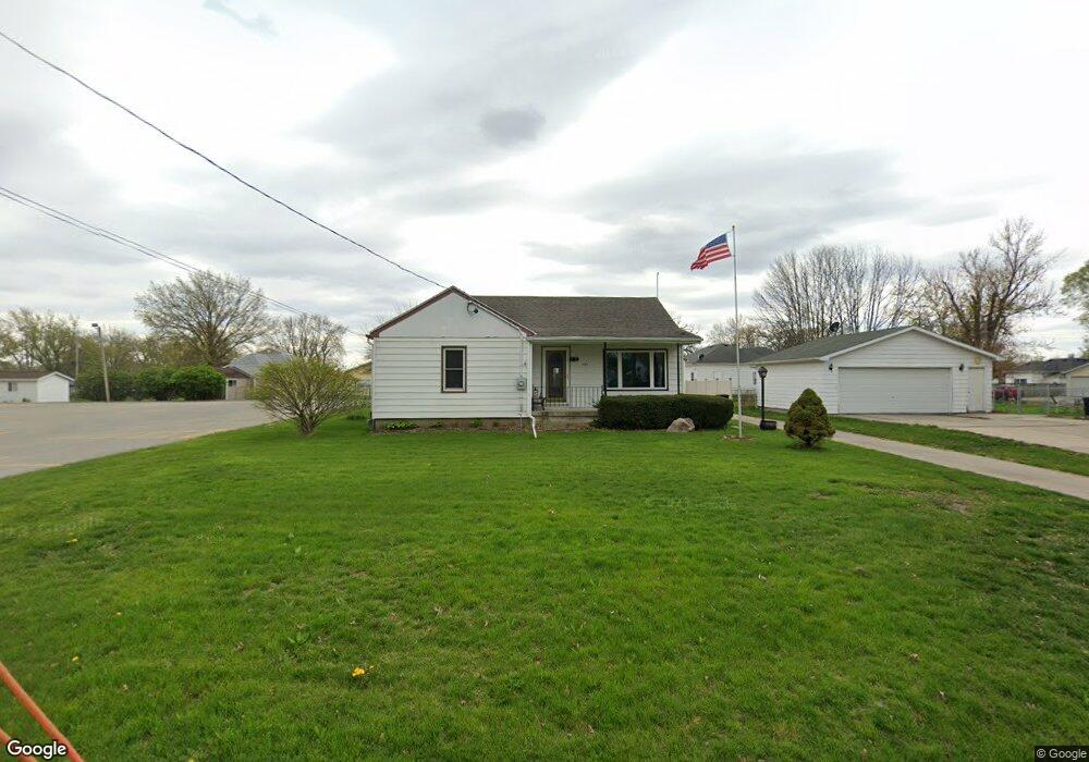 425 S 5th Ave E, Newton, IA 50208 - photo 1